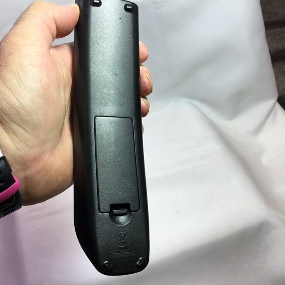 Genuine Samsung BN59-00857A Remote control - L25EMNKUY/ZA, L25EMNKUYZA, LN19B360 - Picture 4 of 5